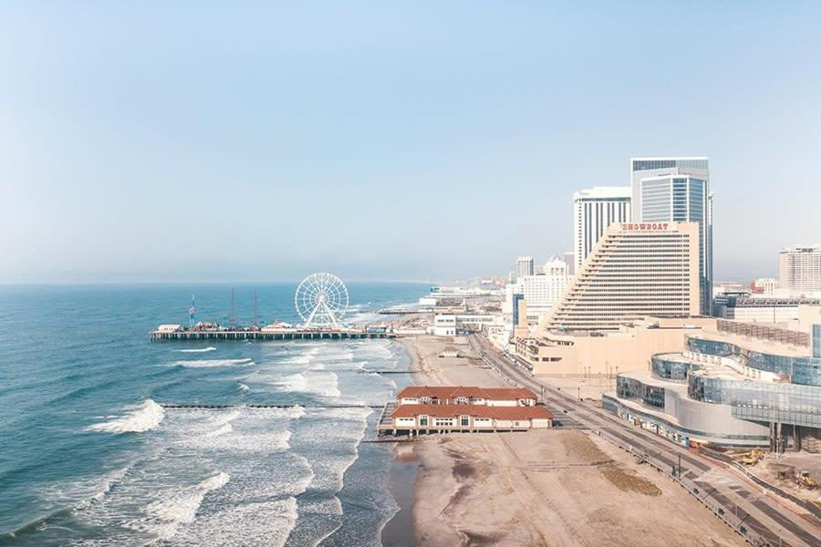 2Br 3Ba Beachfront Rental In Town Cozysuites Atlantic City Kültér fotó